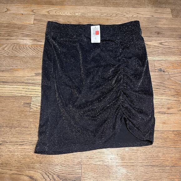 Torrid Black Bodycon Skirt Cinched Glitter Knit At Knee Size 00 M/L 10 Party - Picture 9 of 13